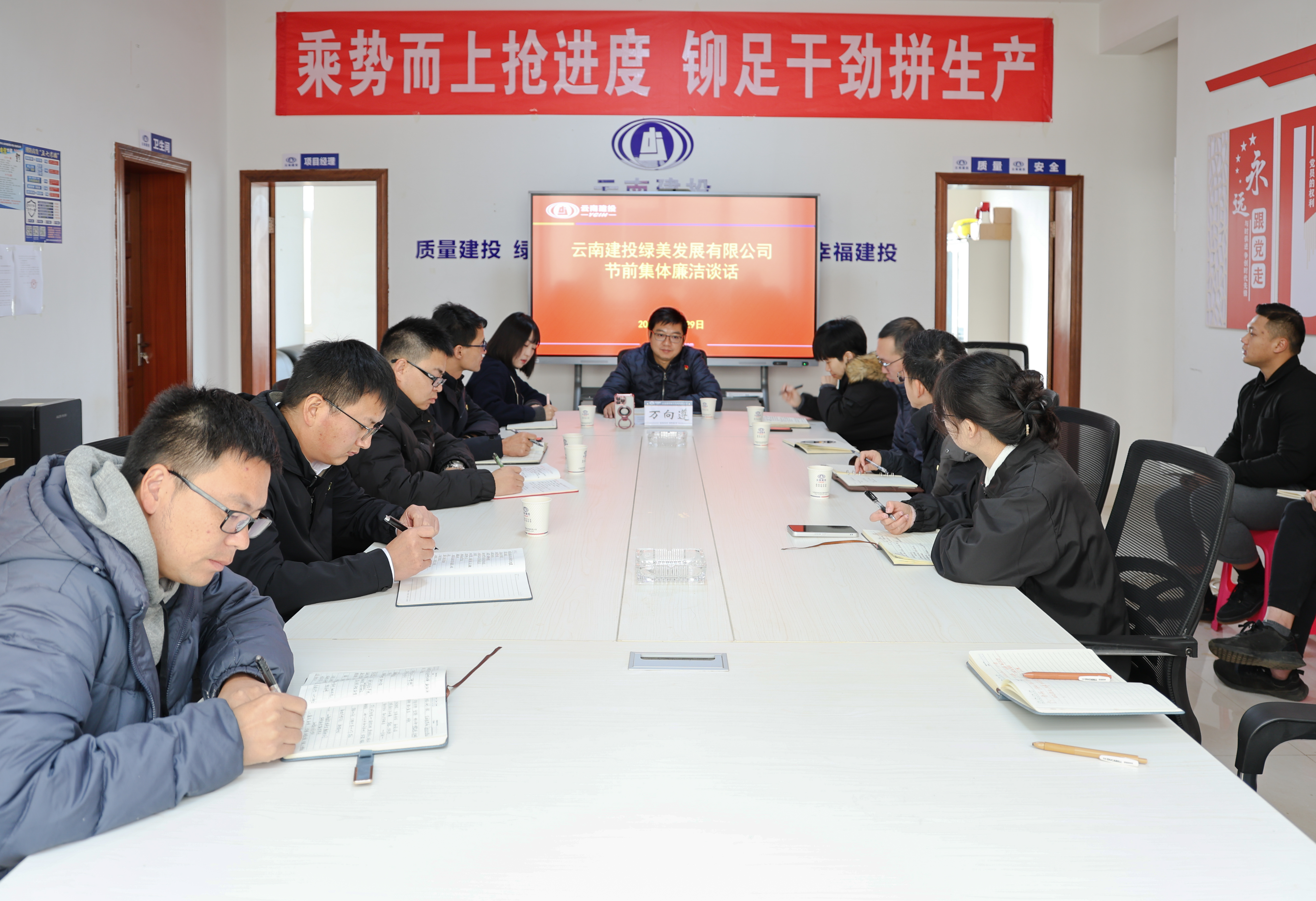 1703855806919078.jpg 1703855806919078.jpg