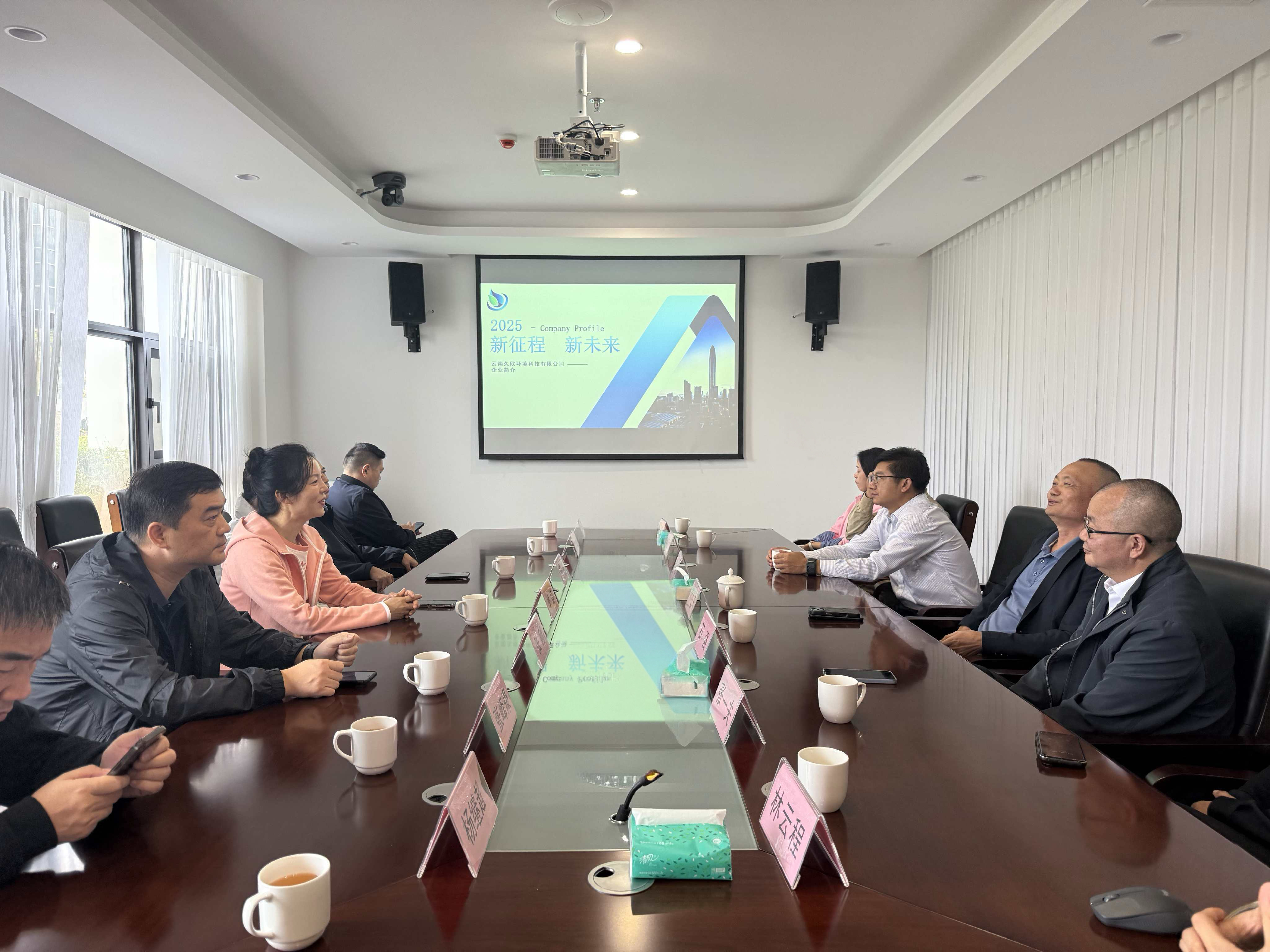 1760925030562293.jpg 1760925030562293.jpg